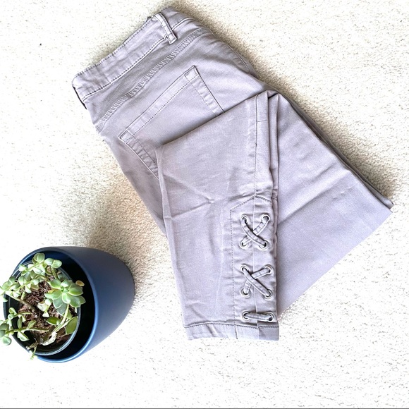 Hi rise, slim leg jean pants in shadow mauve - Picture 2 of 5